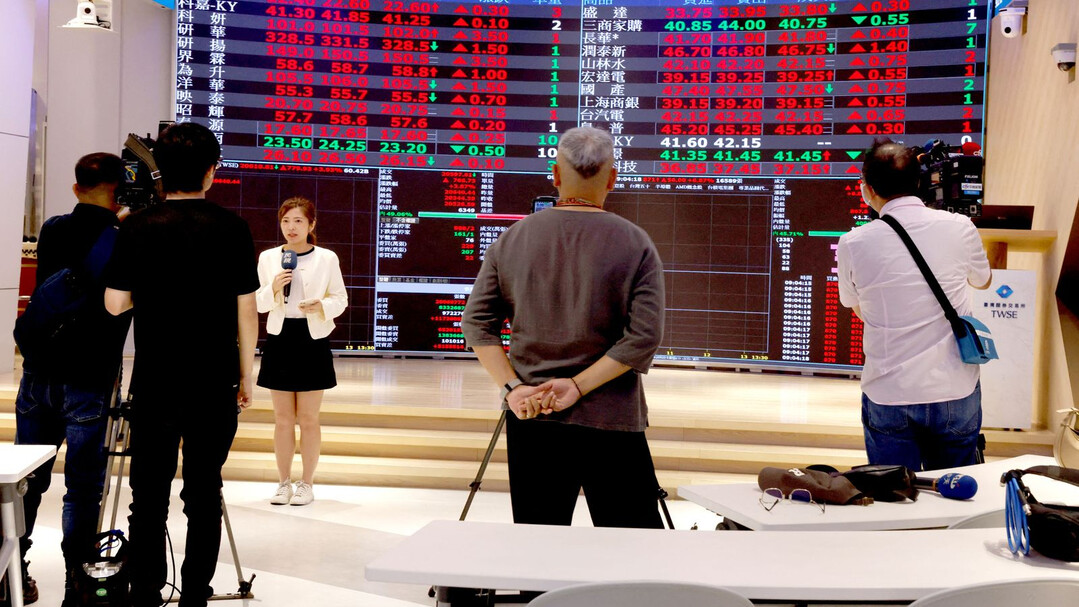 Global Bond Markets Rebound Amid US Economic Slowdown