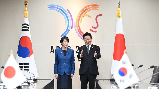 South Korea-Japan Le...