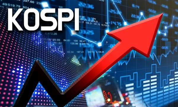 KOSPI Hits Historic 5,600 Milestone; KOSDAQ Surge Triggers 'Buy Sidecar'