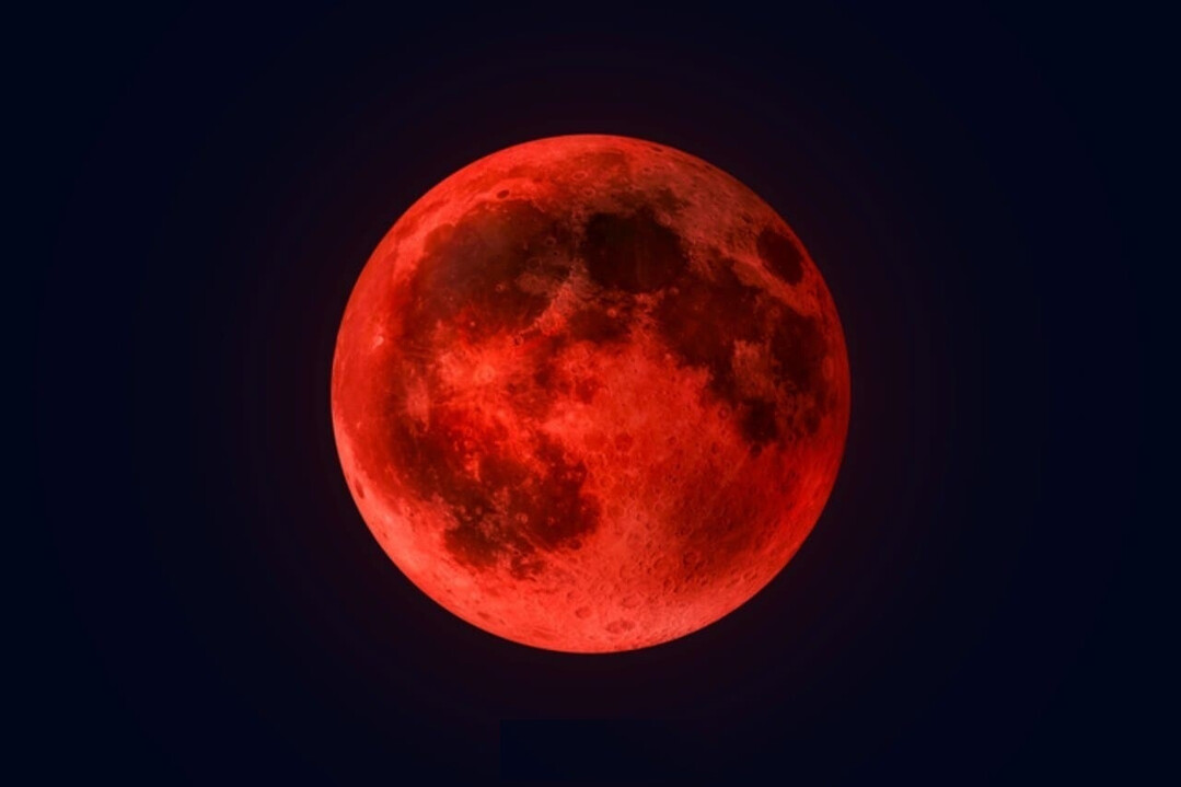The moon appears red...