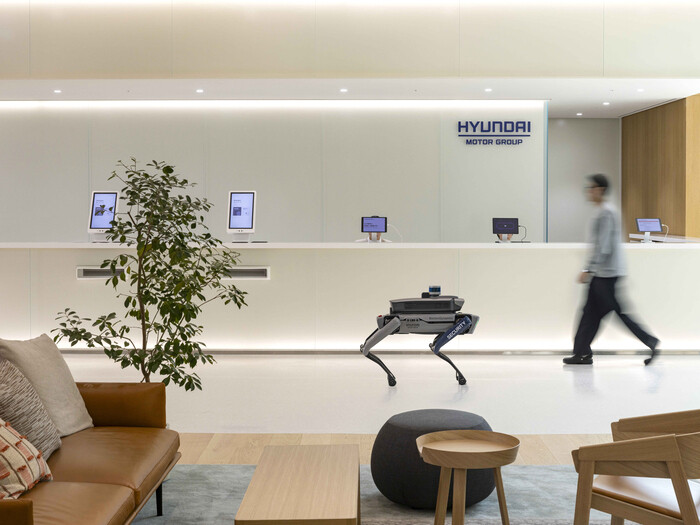 From 'DAL-e' to 'Spot': Hyundai Motor Group Transforms Yangjae Headquarters into an Advanced AI Robotics Testbed