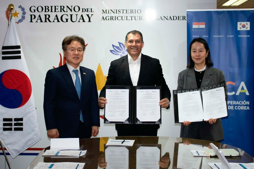 Ambassador Hyuk-Sang...