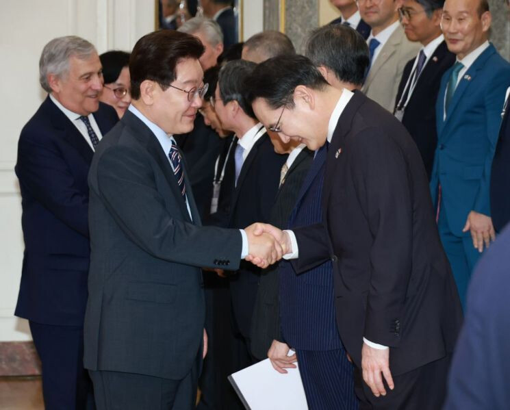 President Lee Jae-myung Unveils "Three Major Mega-Projects" to Drive National Leap Forward; Massive Honam Semiconductor Investment Announced