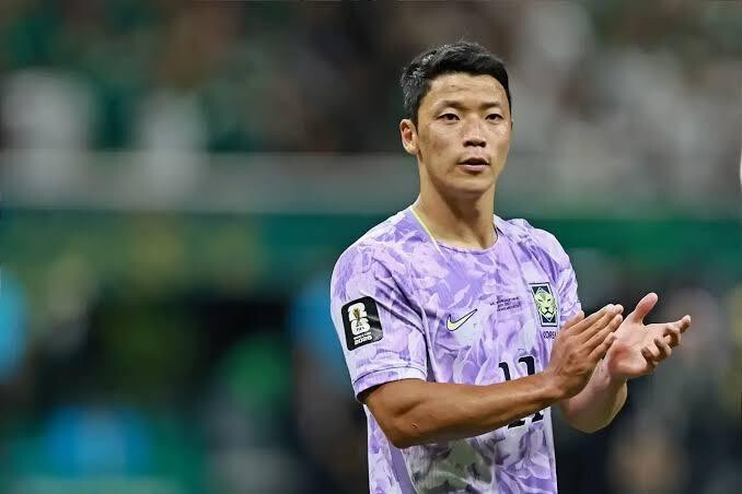 Hwang Hee-chan Leave...
