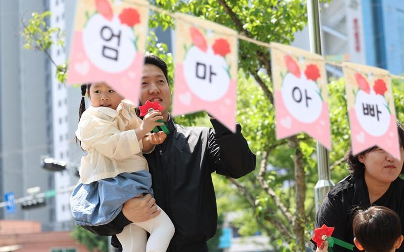 Youth Employment Subsidies Up to 18M KRW… Self-Employed to Receive 1.5M KRW Childcare Allowances