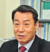 Lee Chul Soo Specialized Reporter